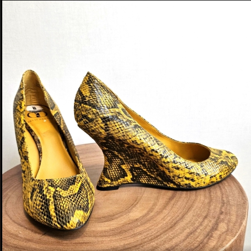 Kelsi Dagger Yellow Snake-Print Wedge Pumps